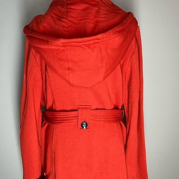 Brand new with tags - Orange coat - Picture 5 of 10